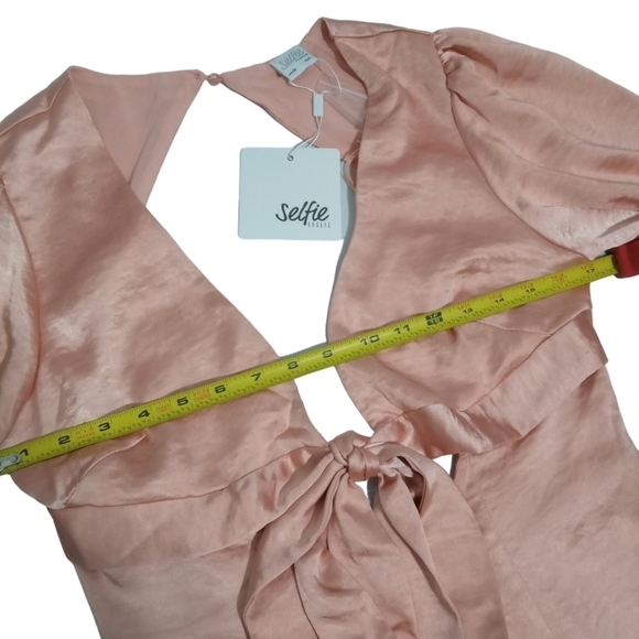 Selfie Peach Tie Front Puff Sleeve Open Back Ruffle Hem Mini Dress Size 12 - Picture 6 of 8